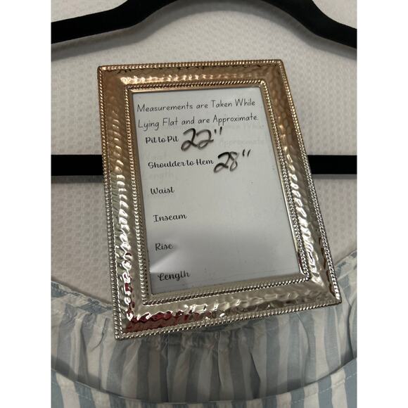 Maurices Blue White Embroidered Striped Crochet Trim Cold Shoulder V Neck Top 1X - Picture 10 of 11